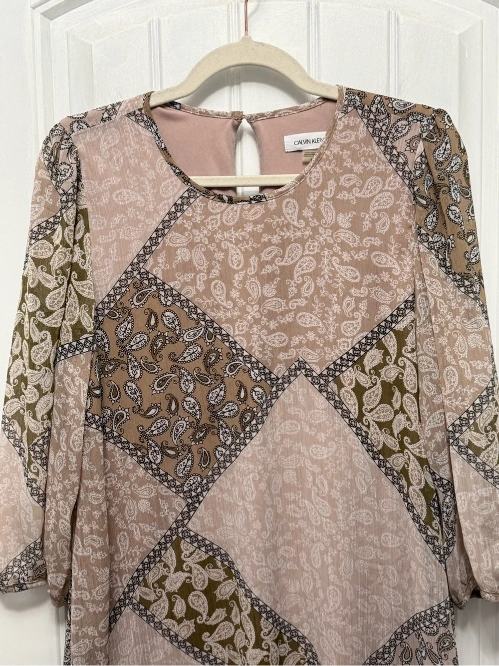 Calvin Klein Paisley Shift Dress Womens Size 8 Chiffon Crinkle 3/4 Sleeve (G-9)